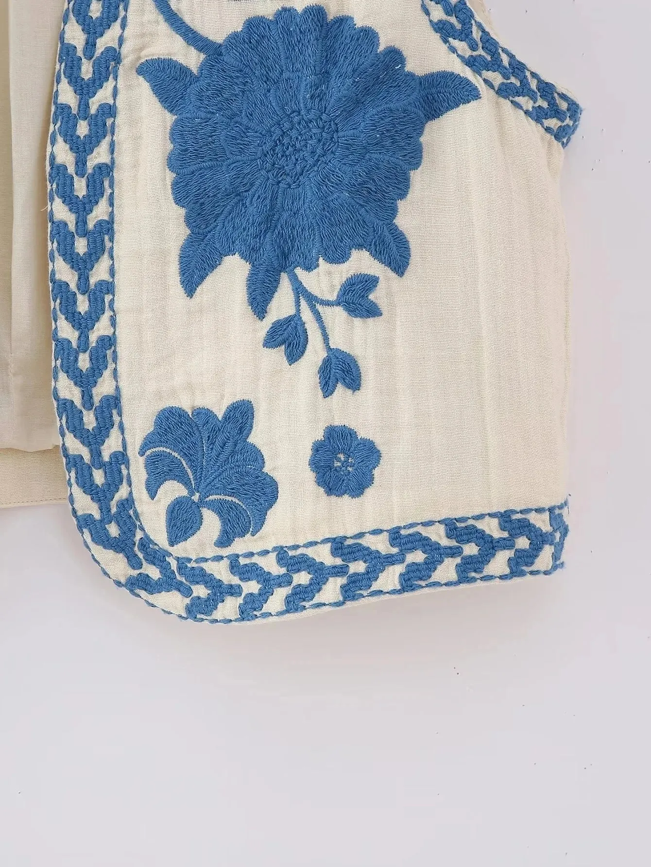Artisanal Embroidered Cropped Waistcoat - Women Vintage Vest